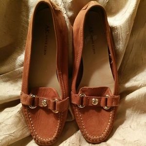 Anne Klein Leather nubuck leather loafers 6.5 M
